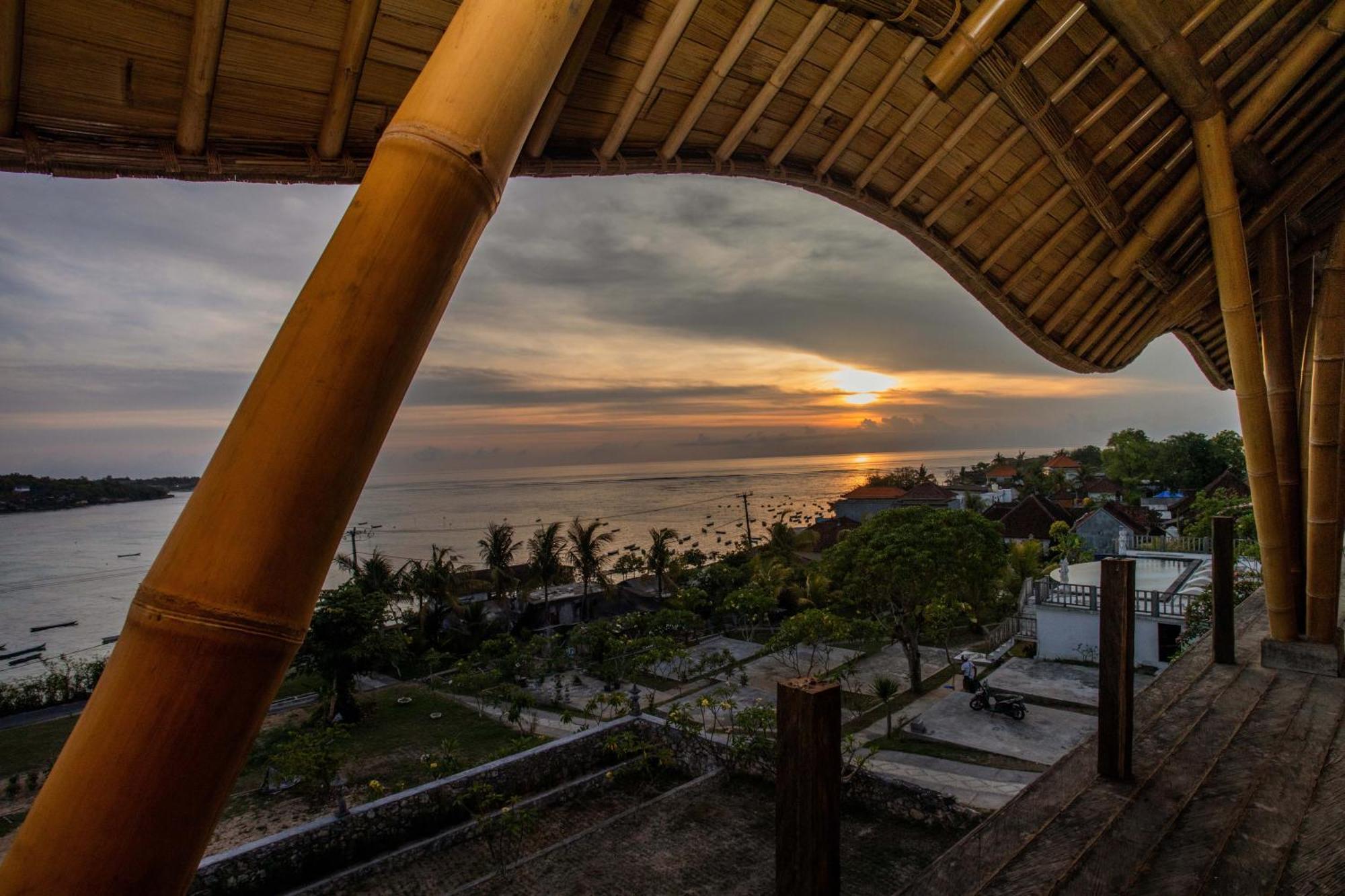 Nusa View - Oceanfront Rentals 누사 렘봉안 외부 사진