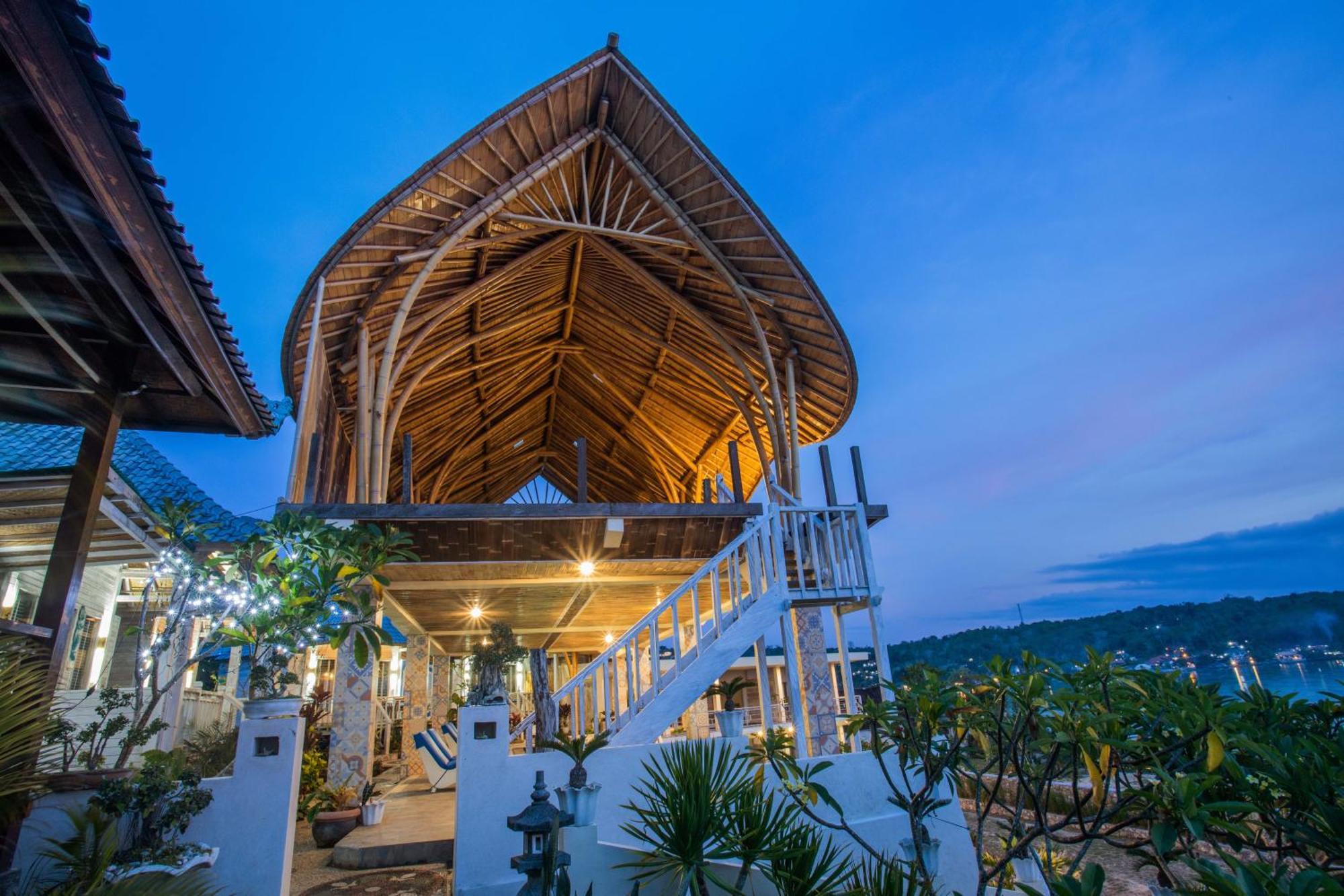 Nusa View - Oceanfront Rentals 누사 렘봉안 외부 사진